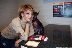 Keresztes Ildikó és Varga Győző szívférgesség szűrésen jártak kutyusukkal