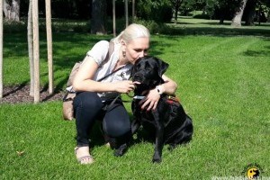 Ion, a vakvezető kutya magabiztosságot ad gazdájának
