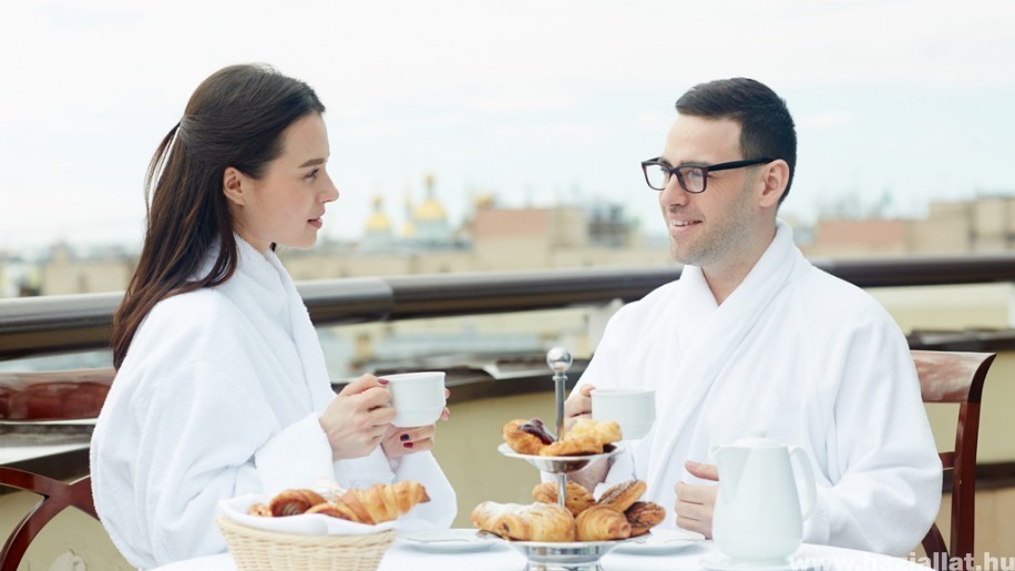 Felnőtt hotel az egyedi igényekhez igazítva (x)
