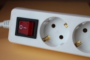 Hasznos segítség a háztartásban: így válassz elosztókat és adaptereket! (x)