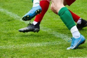 Melyik focicipő lesz a megfelelő a nyári hónapokban?